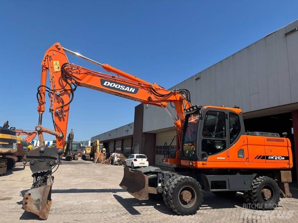 Doosan DX 210 W Hjulgravere