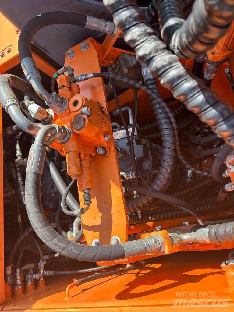 Doosan DX 210 W Hjulgravere