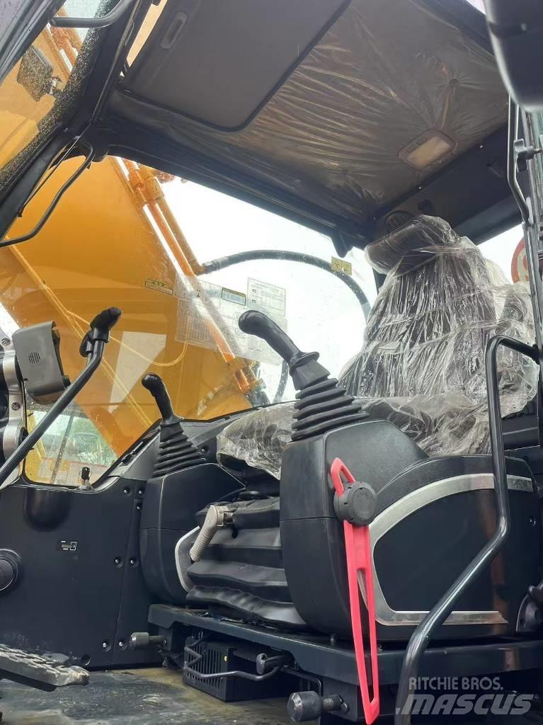 Hyundai R220LC-9S Hjulgravere