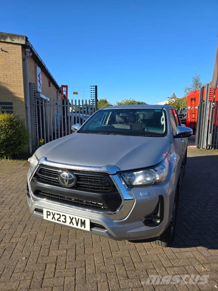 Toyota Hilux Pickup/planbiler