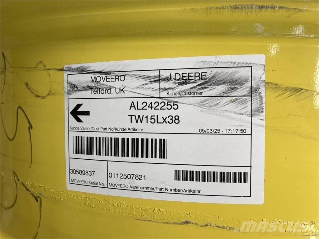 John Deere 15x38 Dekk, hjul og felger