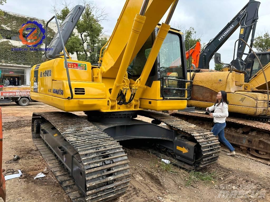 Komatsu PC 200-7 Beltegraver