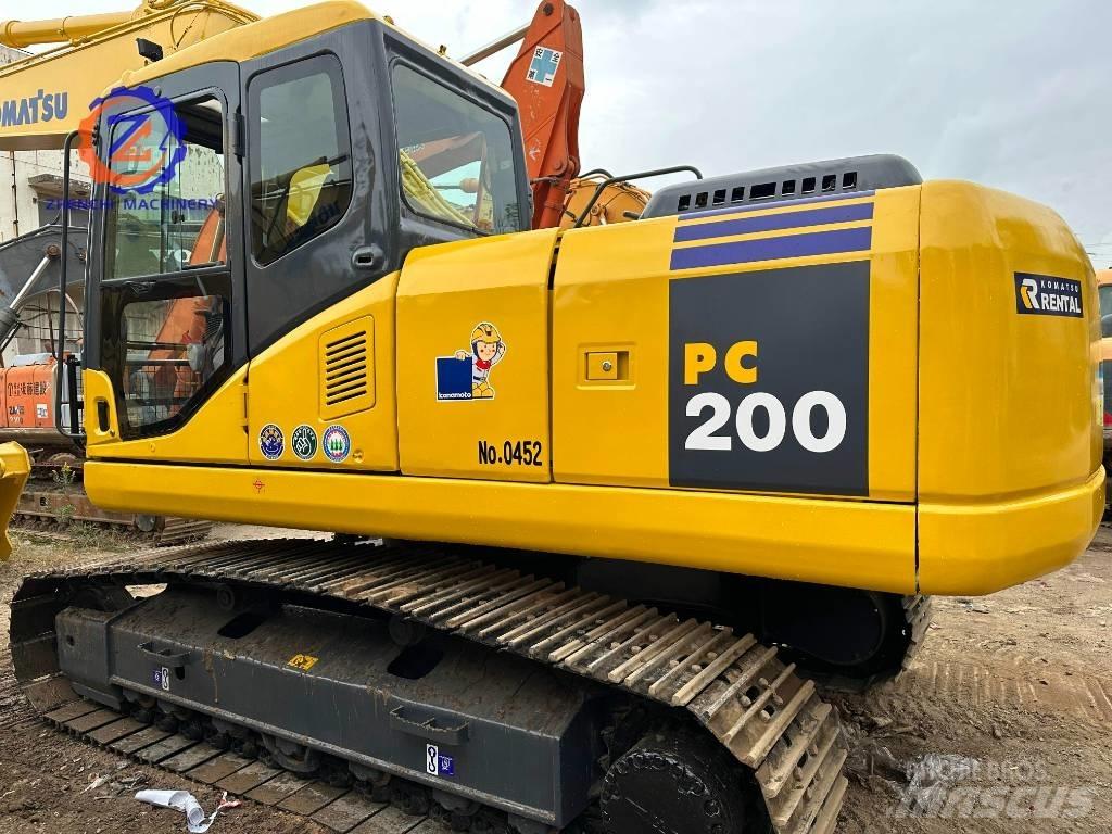 Komatsu PC 200-7 Beltegraver
