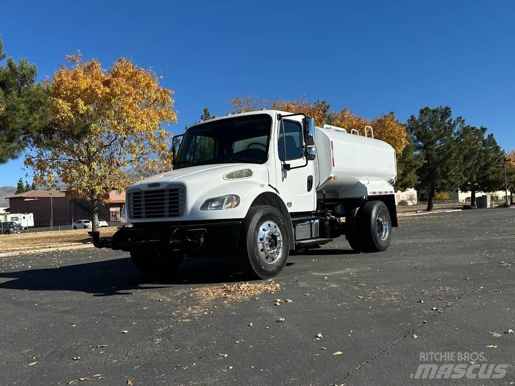 Freightliner M2 Vanningsvogn for støvdemping