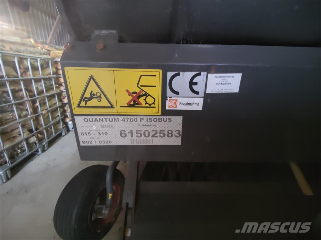 CLAAS Quantum 4700 Selvlastende vogner