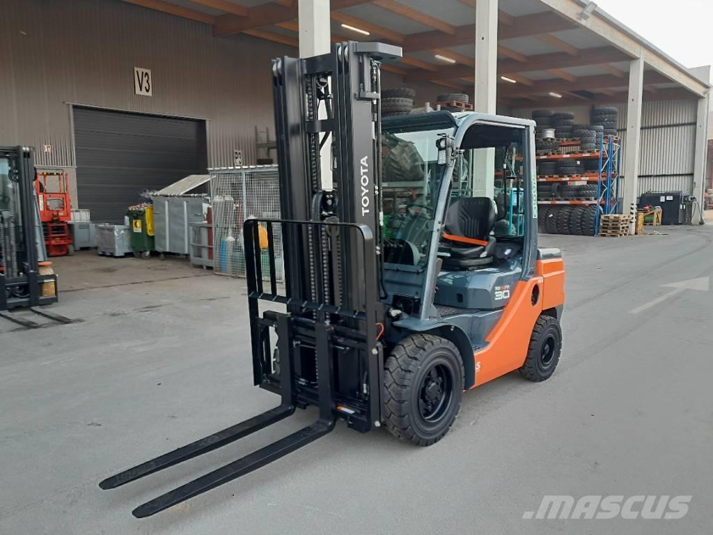 Toyota 52-8 FDF 30 Diesel Trucker