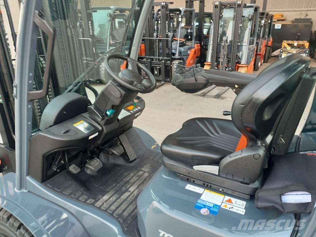 Toyota 52-8 FDF 30 Diesel Trucker