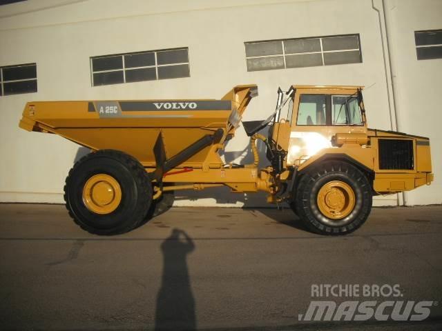 Volvo A 25 C   4x4 Rammestyrte Dumpere