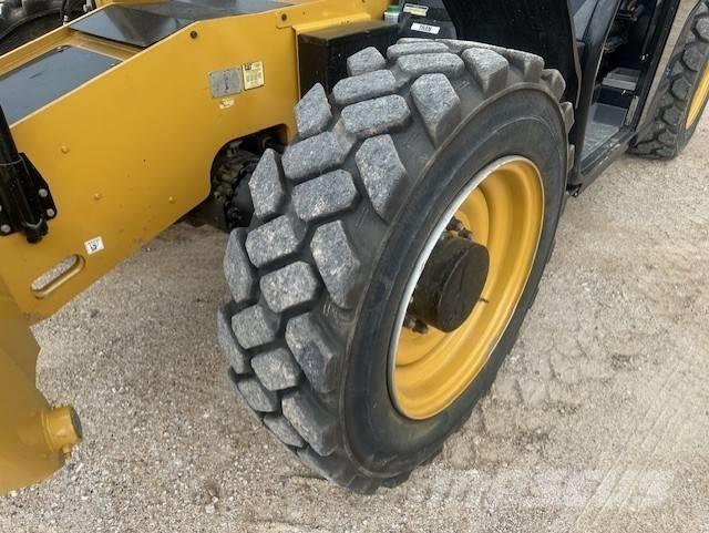 CAT TL1055D Teleskoplastere