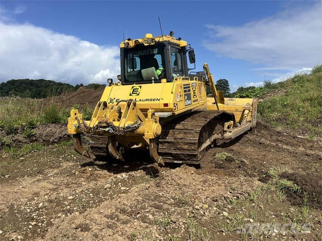 Komatsu D65PXI-18 Dozere Beltegående