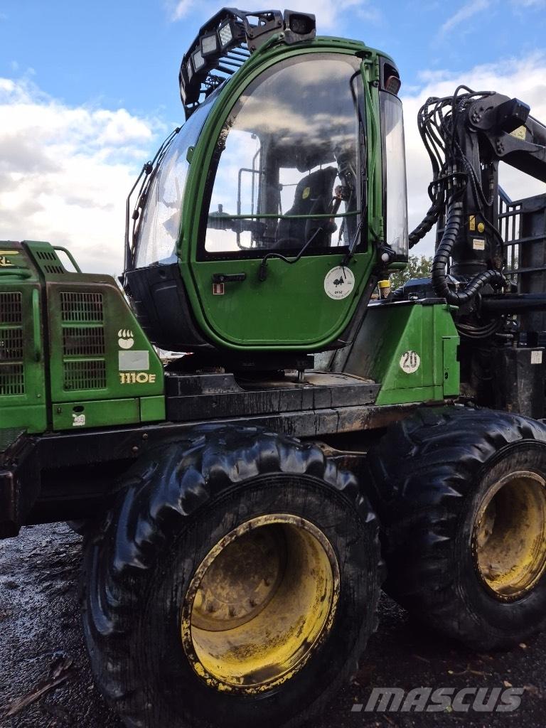 John Deere 1110 E Lassbærere