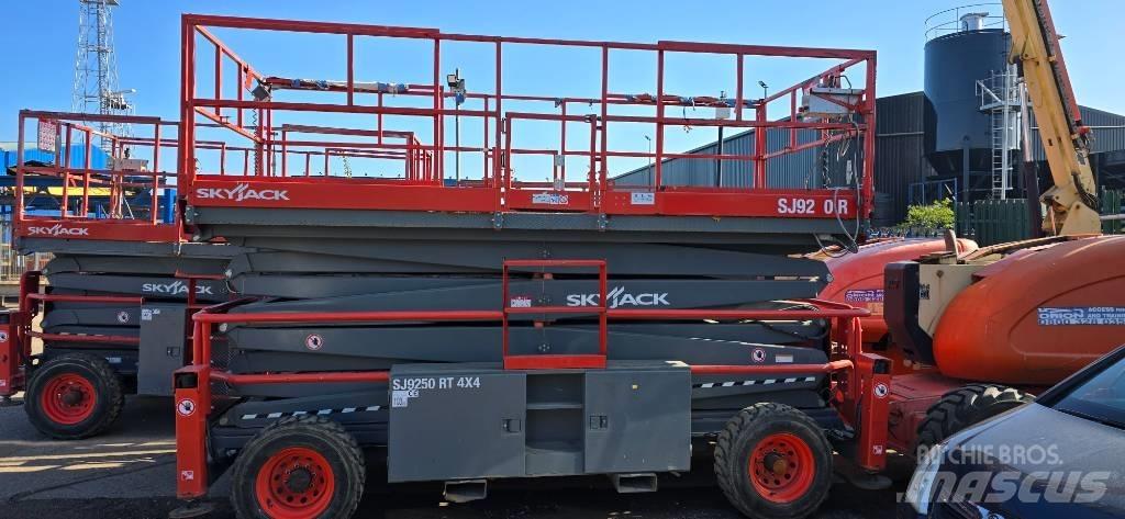 SkyJack SJ 9250 RT Sakselifter