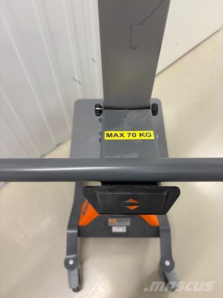  Erkon Tilhulp Truck - Annet