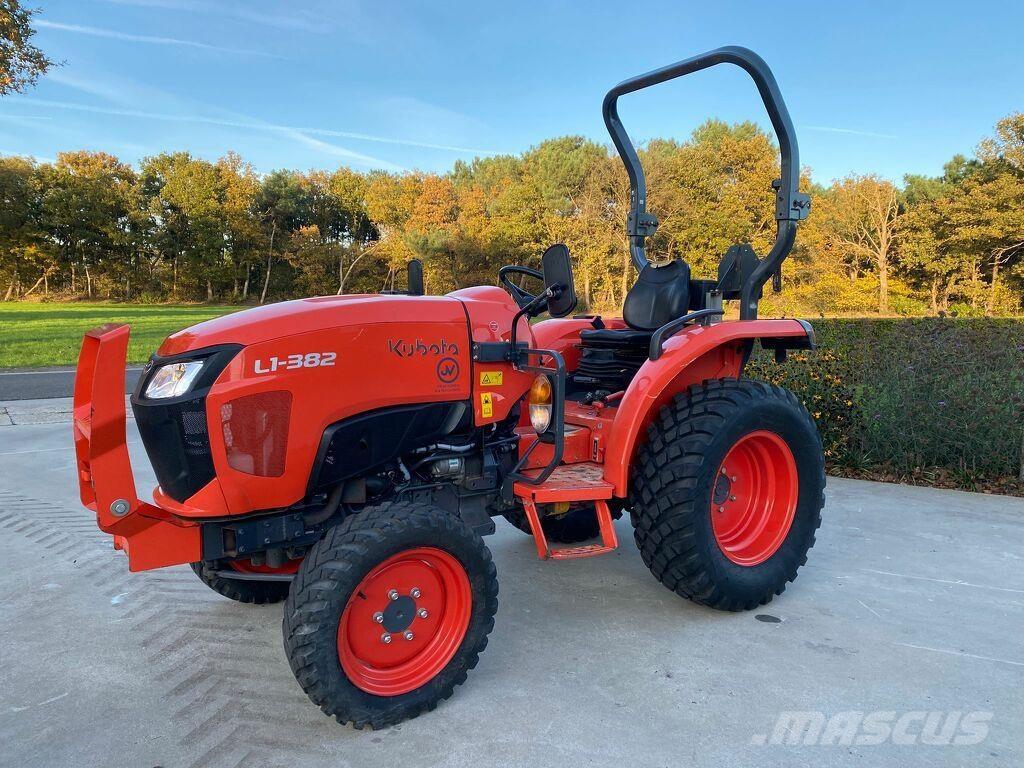 Kubota L1-382 Traktorer