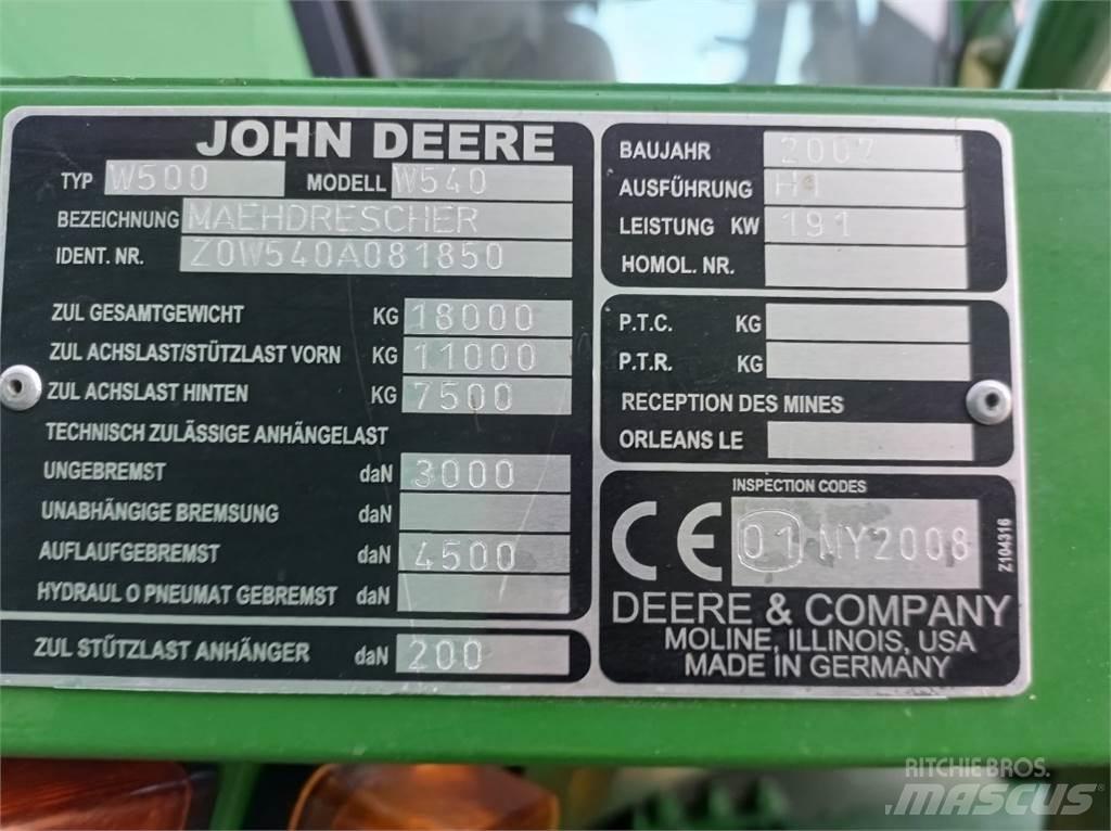 John Deere W540 Skurtreskere