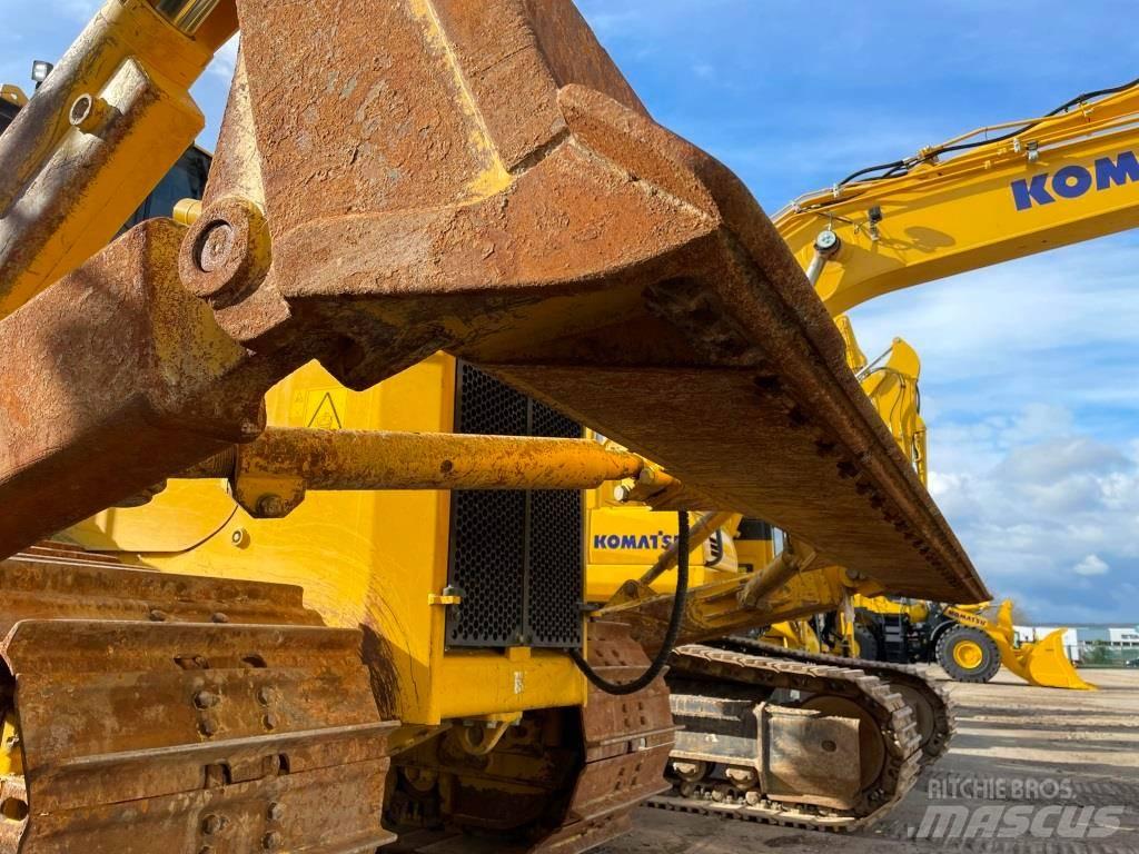 Komatsu D65PX-18E0 Dozere Beltegående