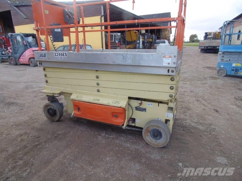 JLG 3245 ES Sakselifter