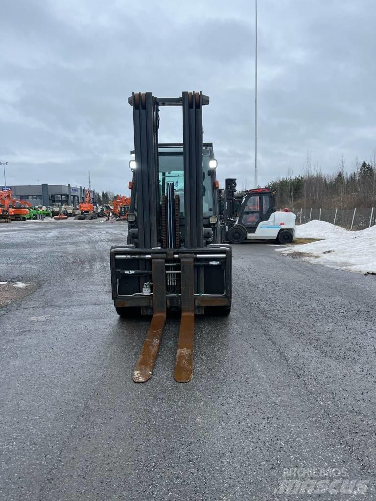 Nissan WG1F4A50Y Diesel Trucker
