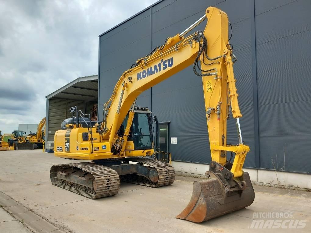 Komatsu PC210LCI-11 Beltegraver