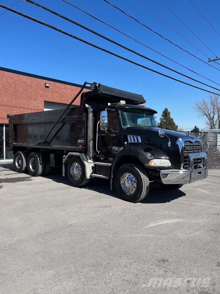 Mack GU813 Tippbil