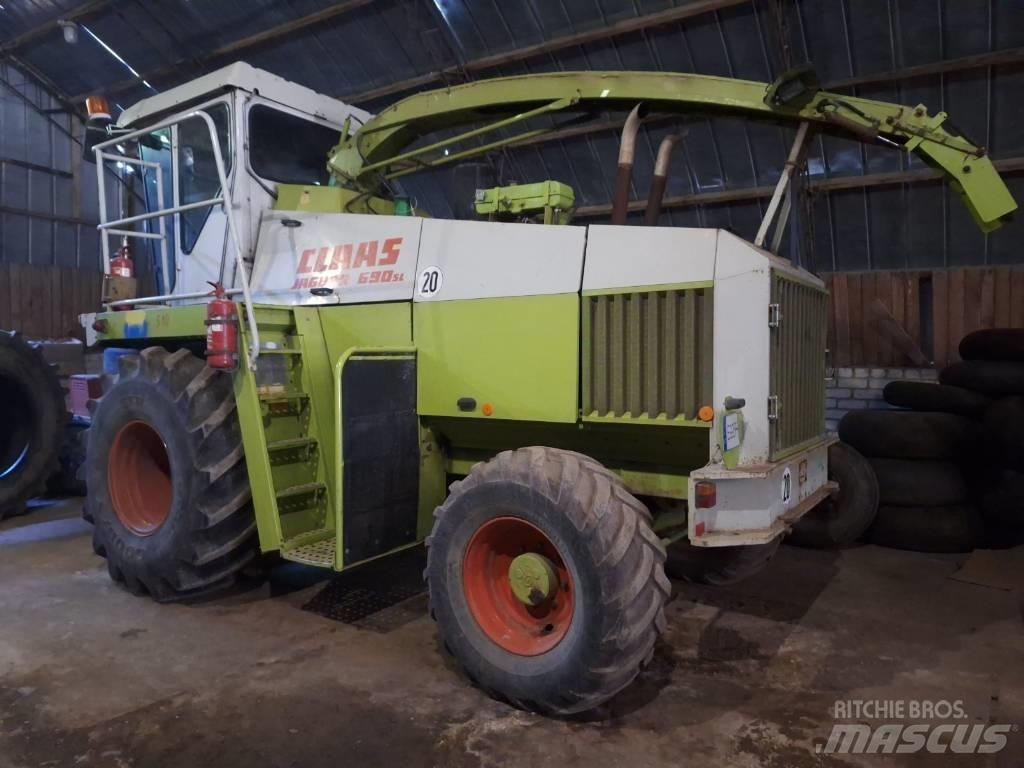 CLAAS Jaguar 690 Selvdrevne fôrhøstere