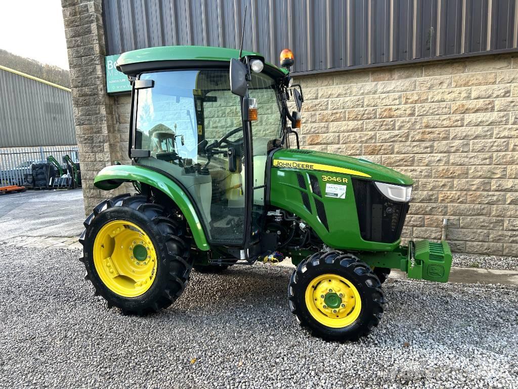 John Deere 3046R Traktorer