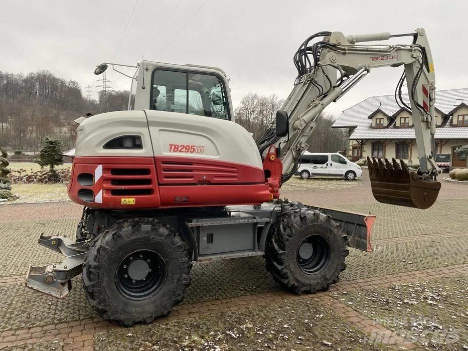 Takeuchi TB 295 Hjulgravere