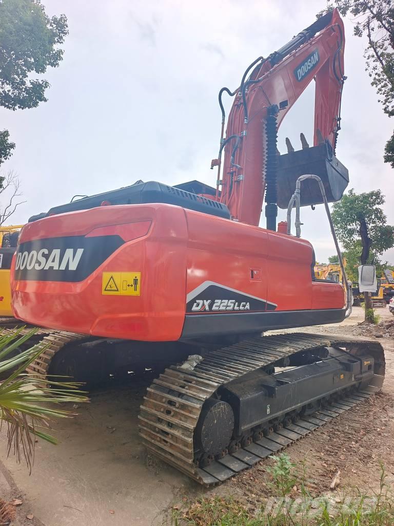 Doosan DX225LC-9C Beltegraver