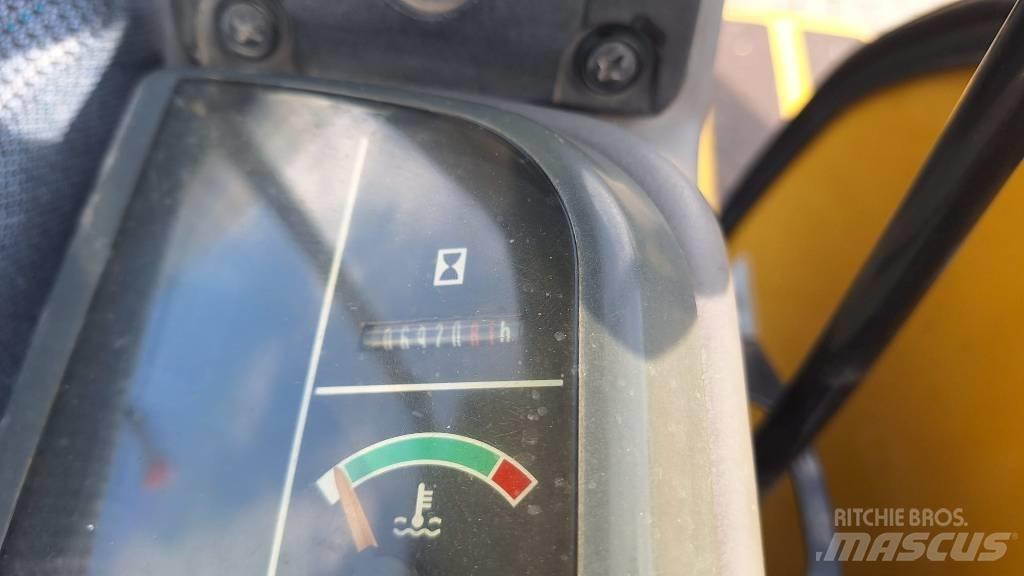 Komatsu PC27R-8 Minigravere <7t