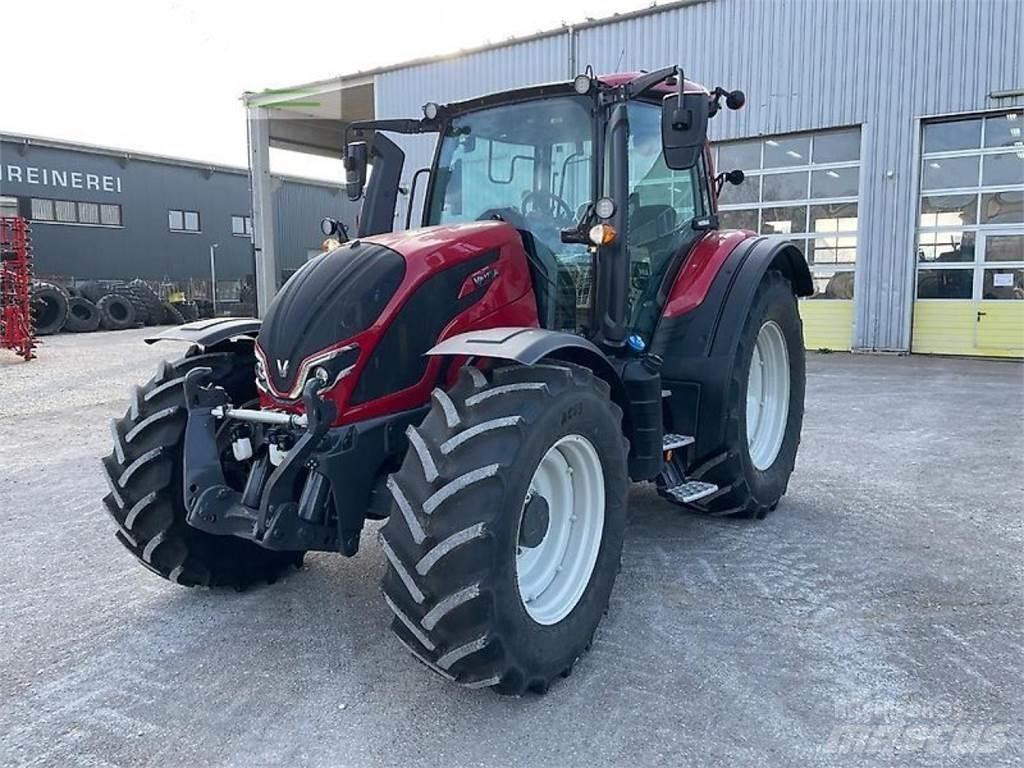 Valtra n155 Traktorer