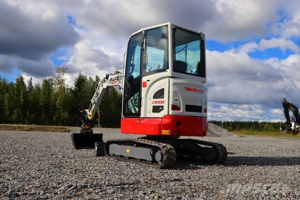 Takeuchi TB325R Minigravere <7t