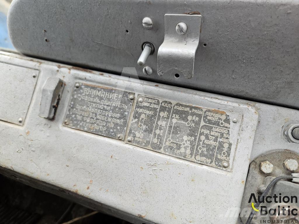  Onbekend T-157K Traktorer