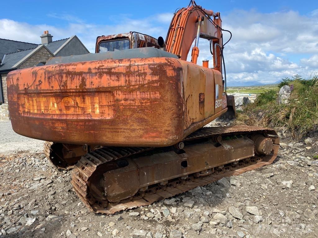 Hitachi EX 200-5 Beltegraver
