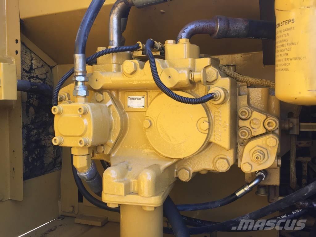 CAT 320 D Beltegraver