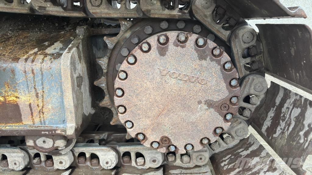 Volvo EC 250 EL Beltegraver