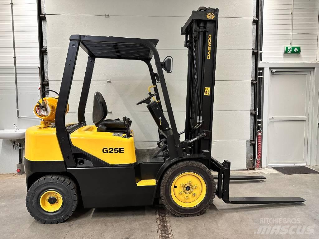  DOOSON G25E-3 Propan trucker