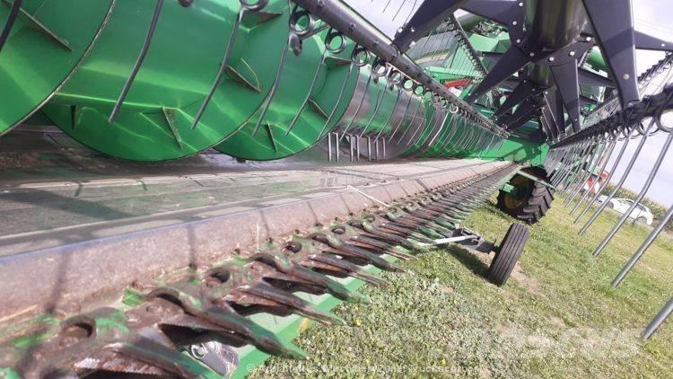 John Deere T 660 i Skurtreskere