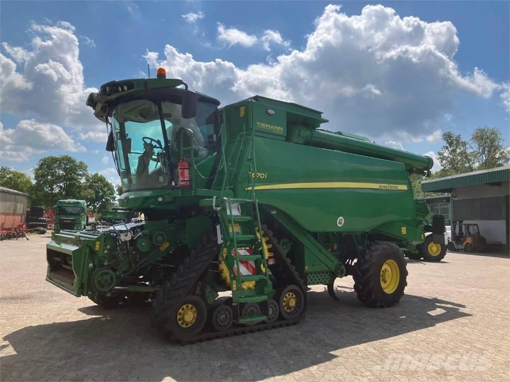 John Deere T670 Skurtreskere