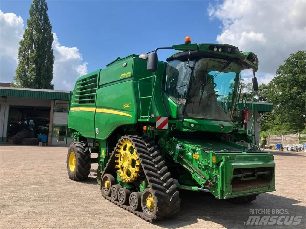John Deere T670 Skurtreskere