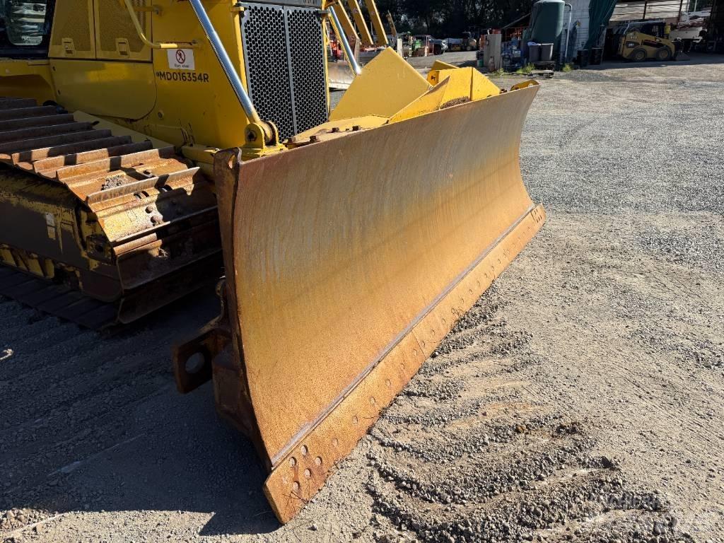 Komatsu D65PX-18 Dozere Beltegående