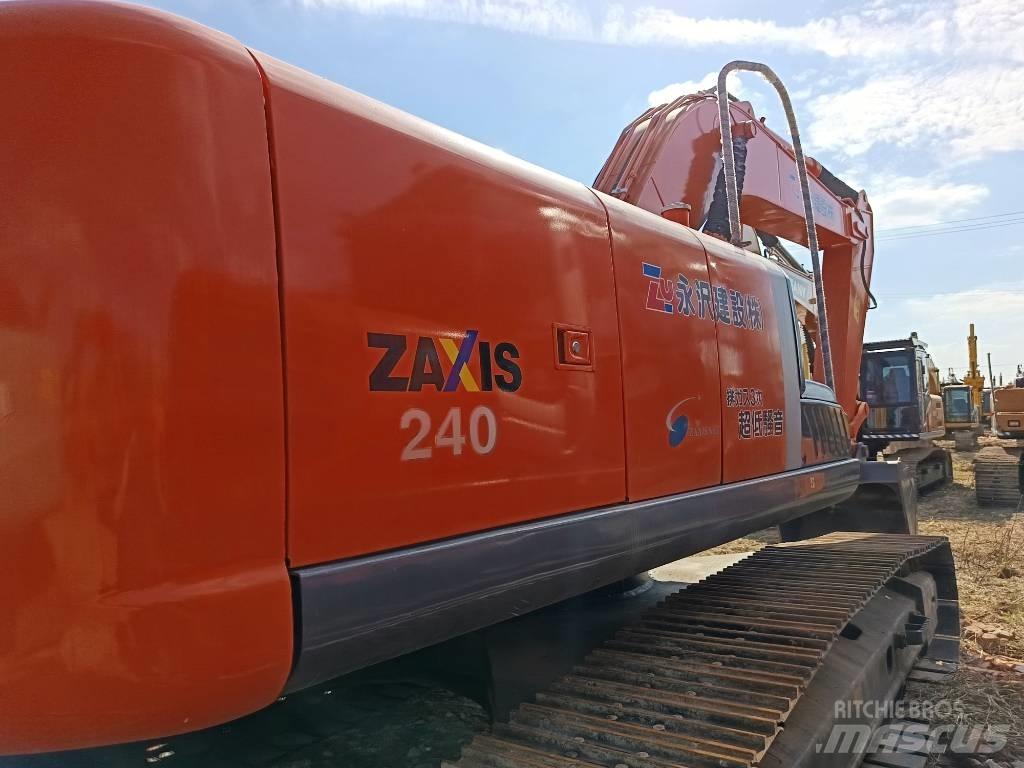 Hitachi ZX240 Beltegraver