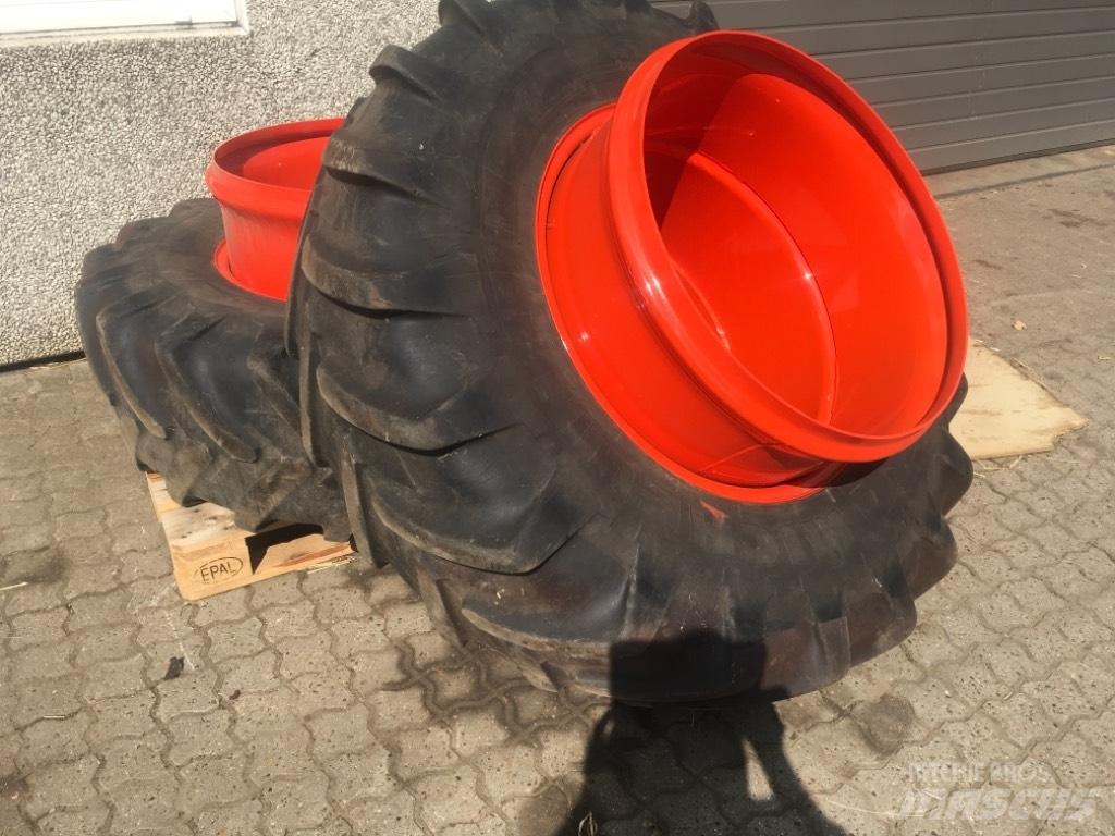  Tvillinghjul Dekk, hjul og felger