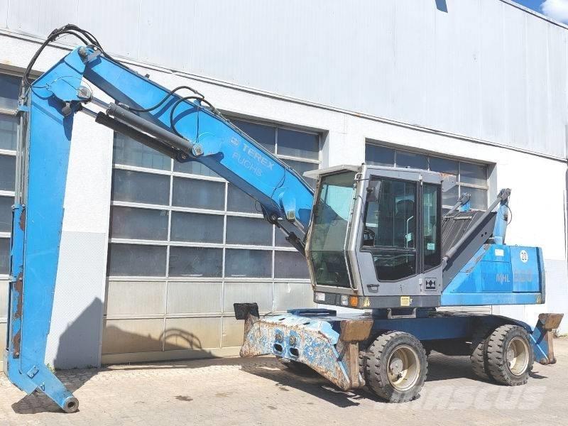 Fuchs MHL 320 Gravemaskiner for avfallshåndtering