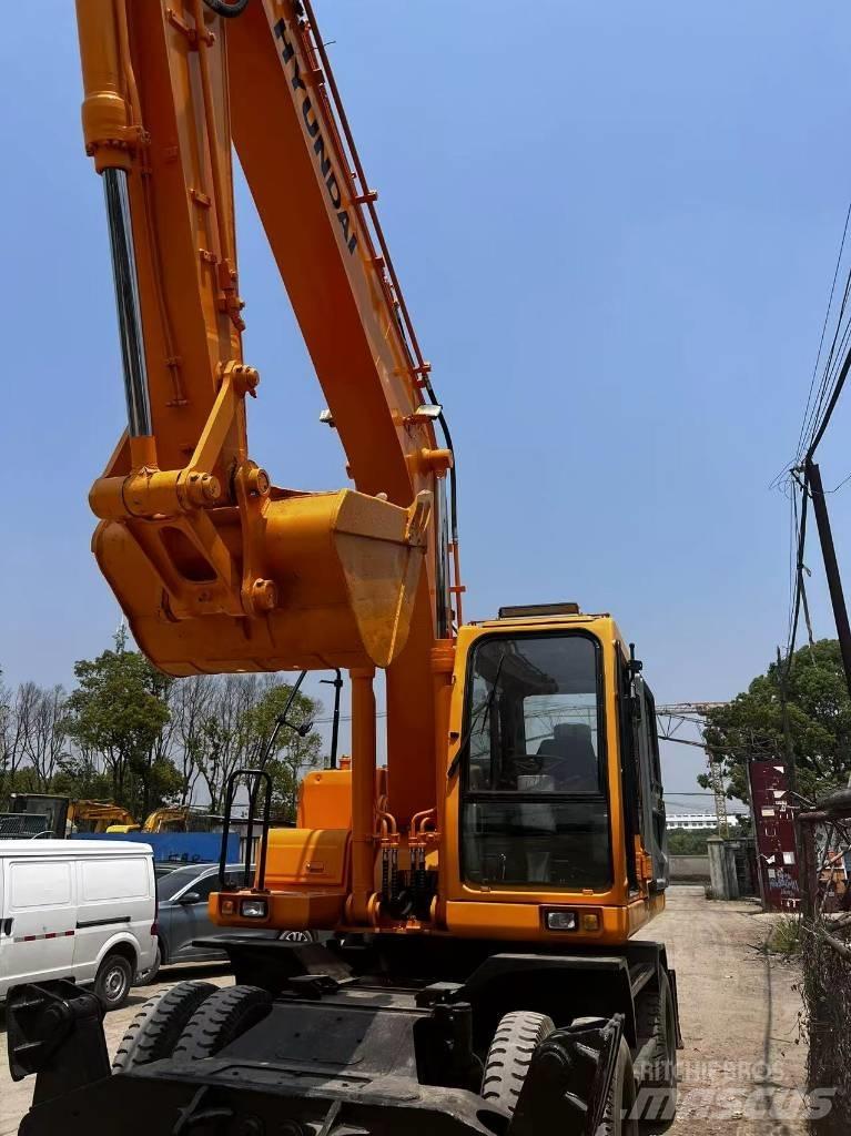 Hyundai R210W-7 Hjulgravere