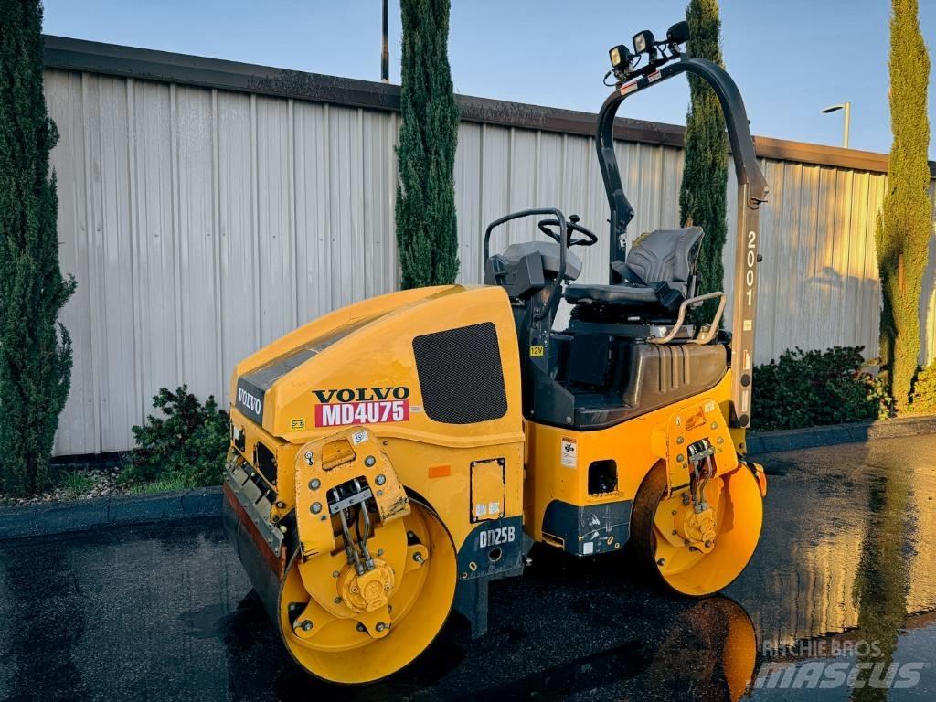Volvo DD 25 B Tandem Valser
