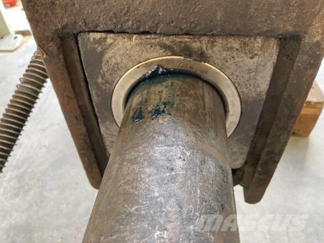 Montabert BRH 900 Hydrauliske hammere