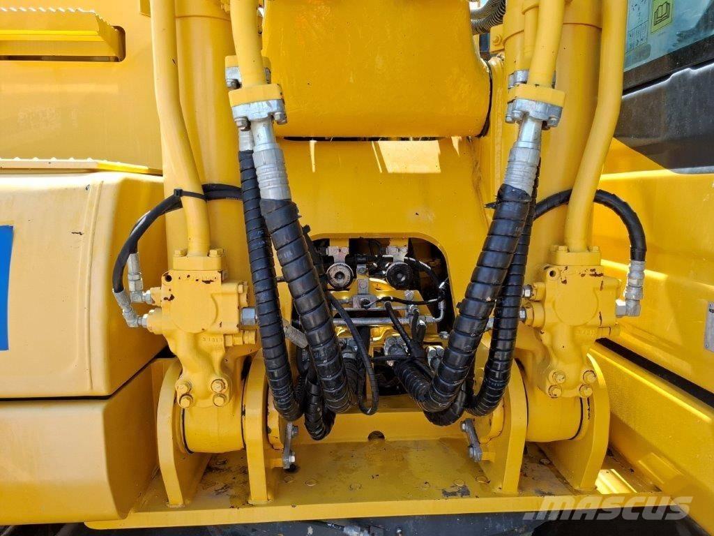 Komatsu PC240LC-10 Beltegraver