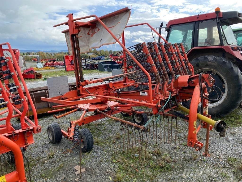 Kuhn GA 4521 GM Svanser