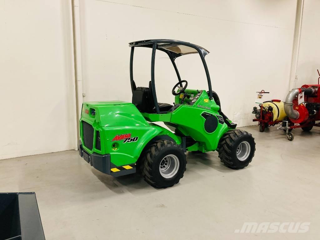 Avant 750 Minilastere