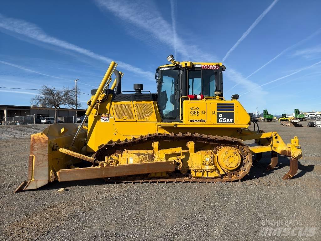 Komatsu D65EX-18 Dozere Beltegående